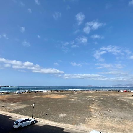 Modern Apartment With Sea Views In Corralejo Exteriör bild