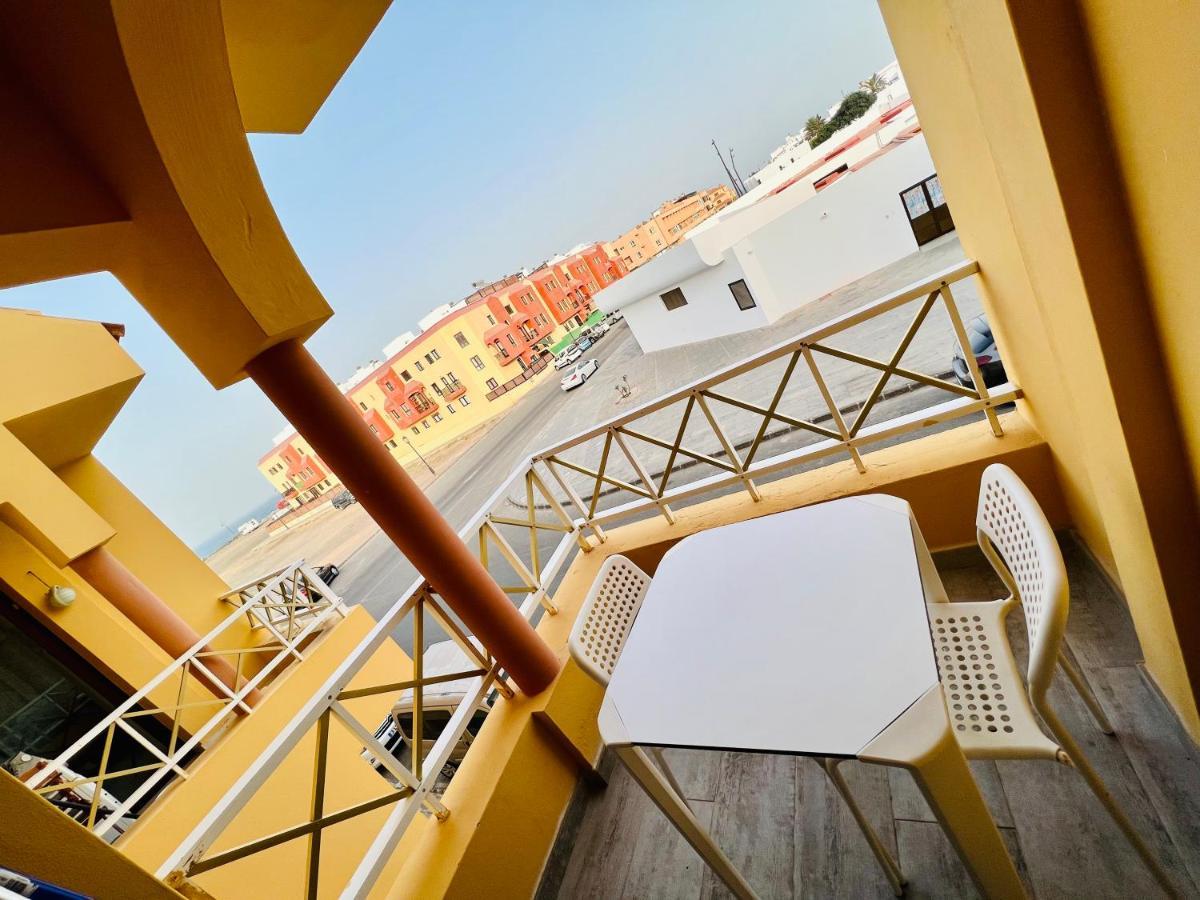 Modern Apartment With Sea Views In Corralejo Exteriör bild