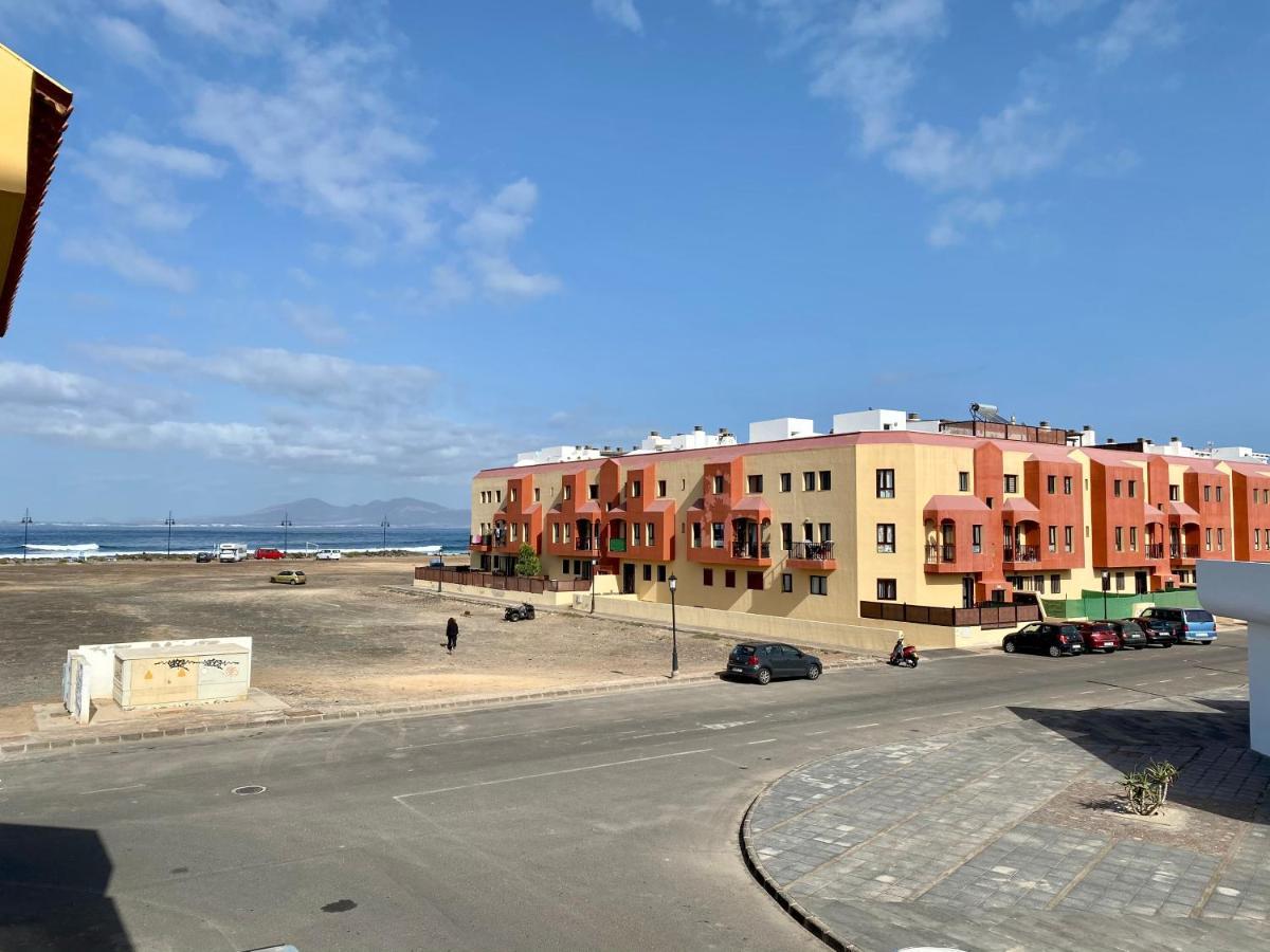 Modern Apartment With Sea Views In Corralejo Exteriör bild